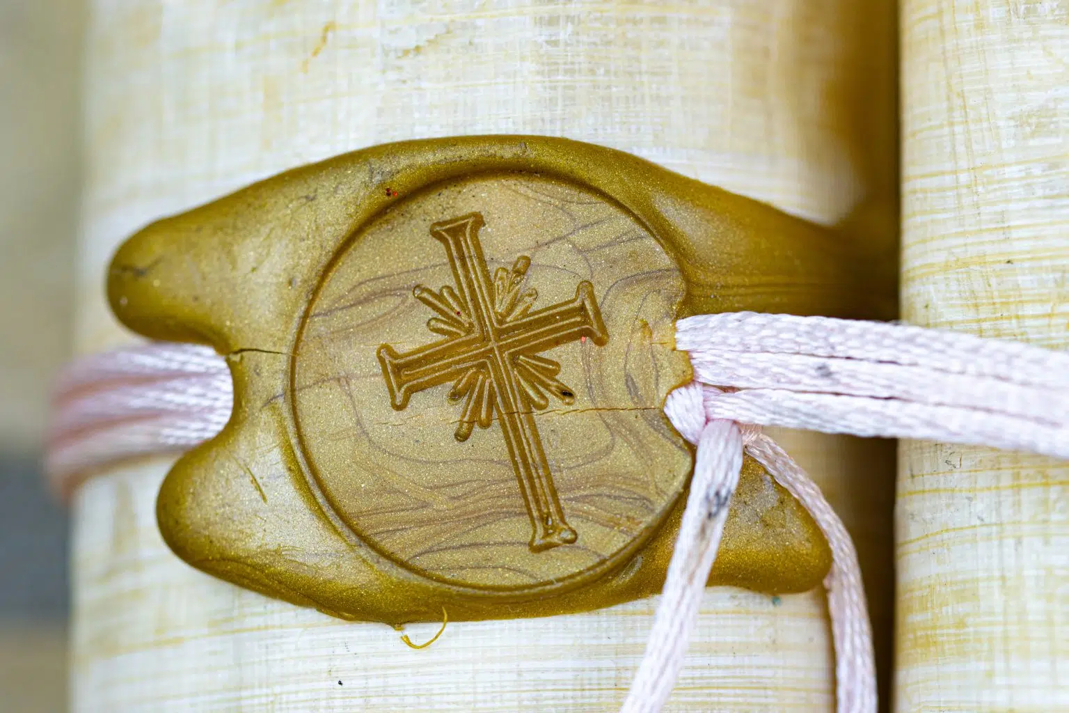 Best Handcrafted Christian Gifts: Support Artisans with Faith-Based Shopping