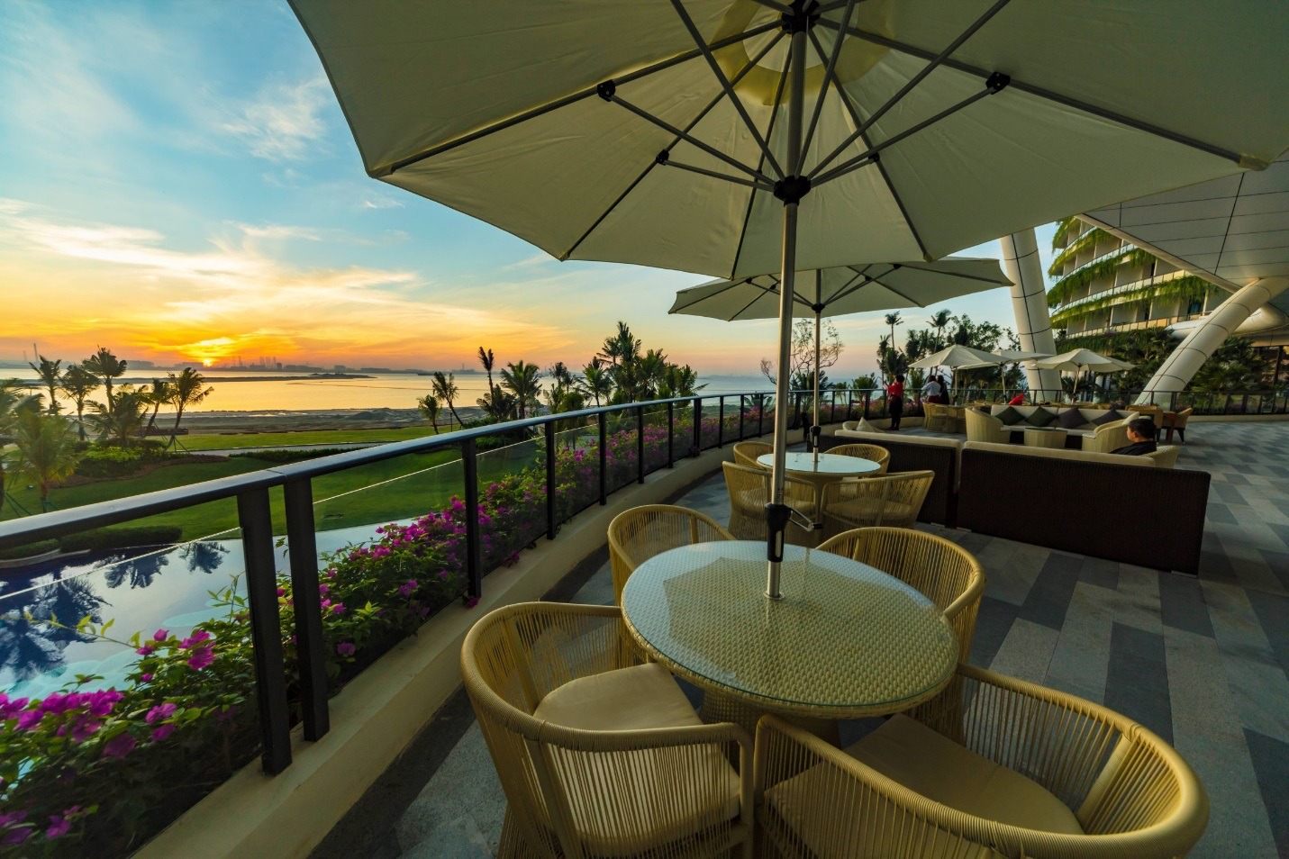 Luxurious Sea View Rooms