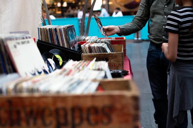 vintage items vinyl