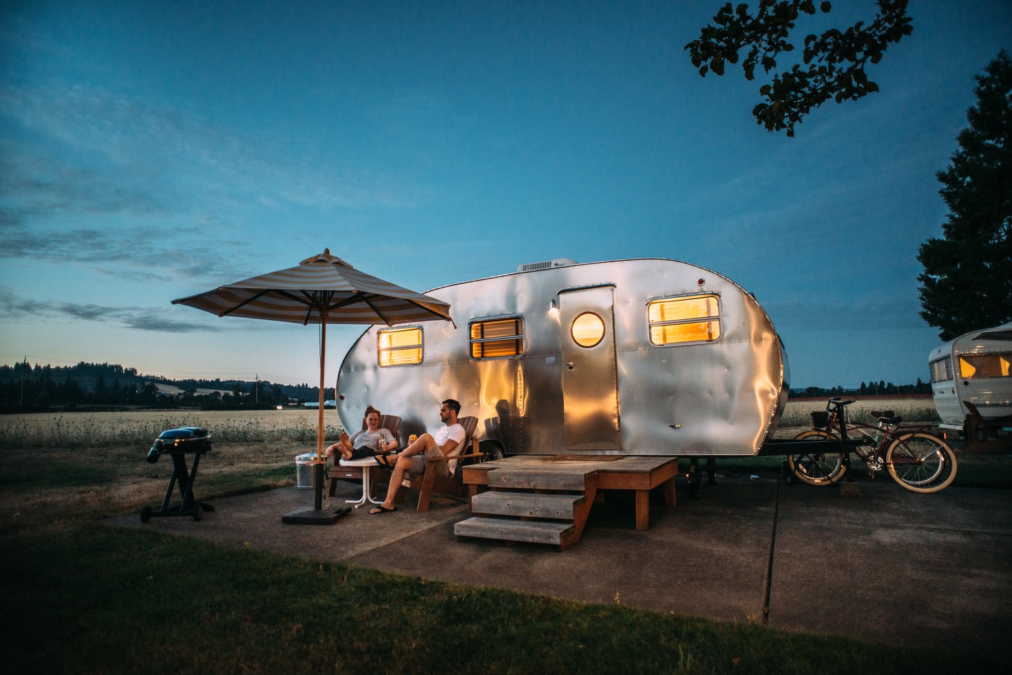 5 Smart Tips For Saving Money While Trailer Camping