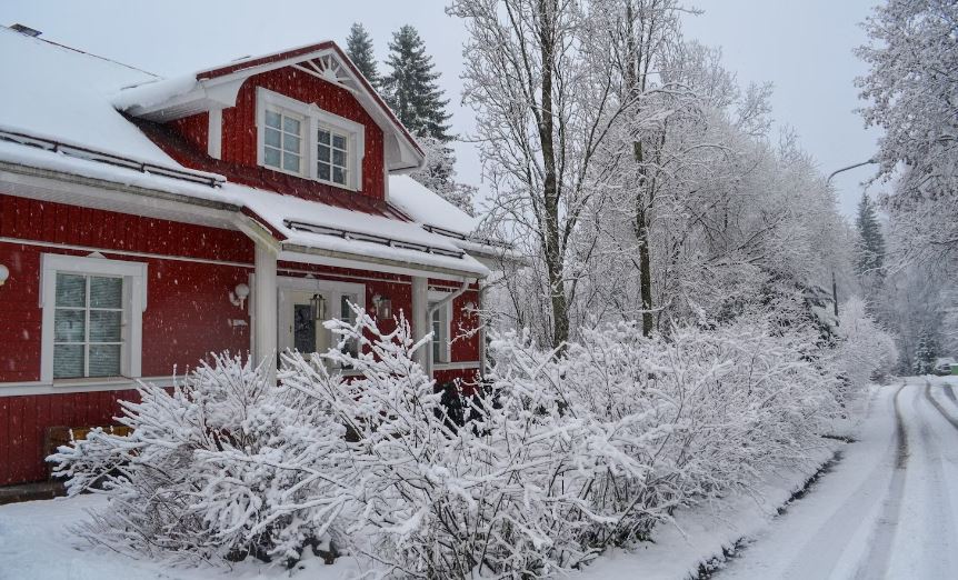 Finland, Winter Images & Pictures, House Images, Snowfall, Winter Fairytale, Soumi, Fairytale, Wooden House, Dreamy Destination, Red House, Nature Images, Outdoors, Blizzard, Storm, Ice, Plant, Weather